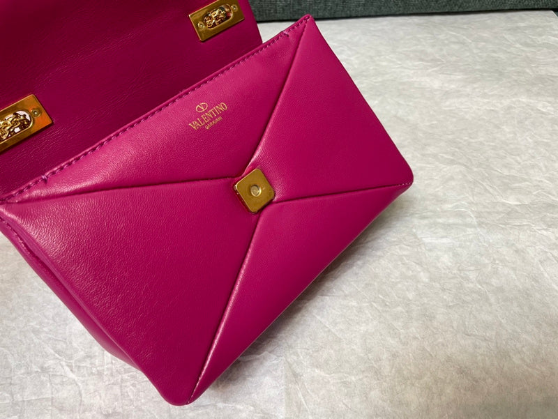 Amelia's Bag Gallery - VEL Bags - 195