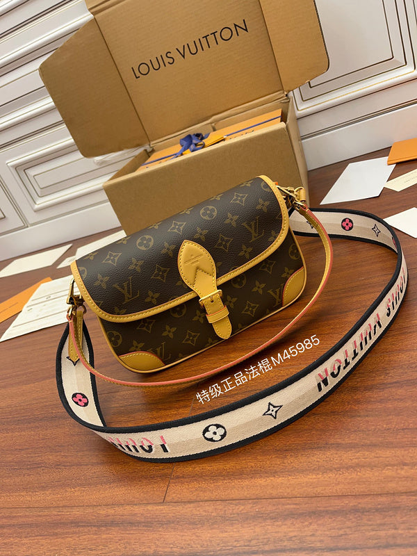 Amelia's Bag Gallery - LOV Bags - 1014