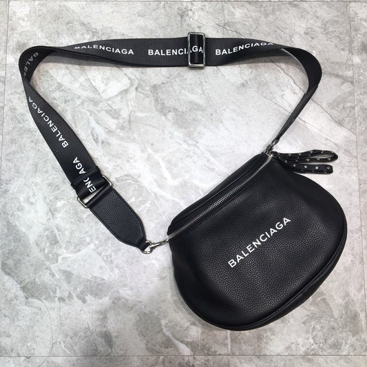 BLN-Ciaga Sling Bag In Black, For Women,  Bags 9.1in/23Amelia