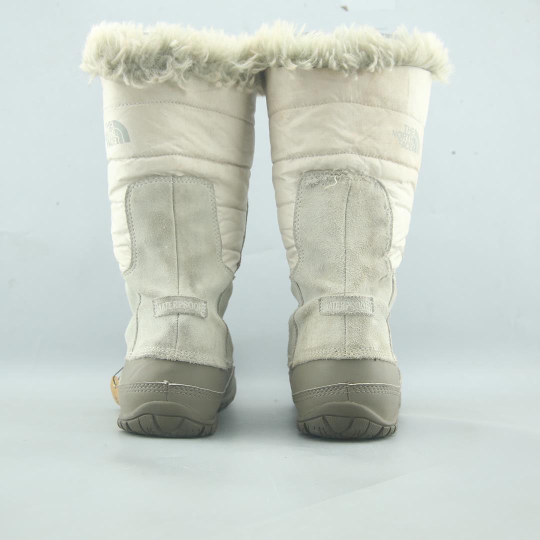 THE NORTH FACE .