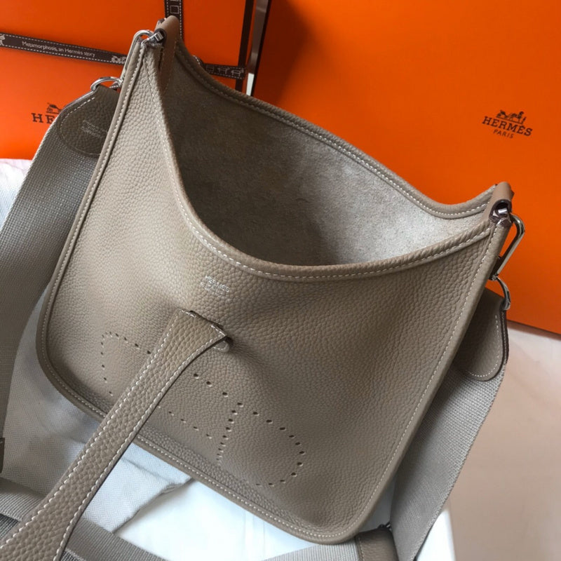Amelia- HMS-Bags - 1234