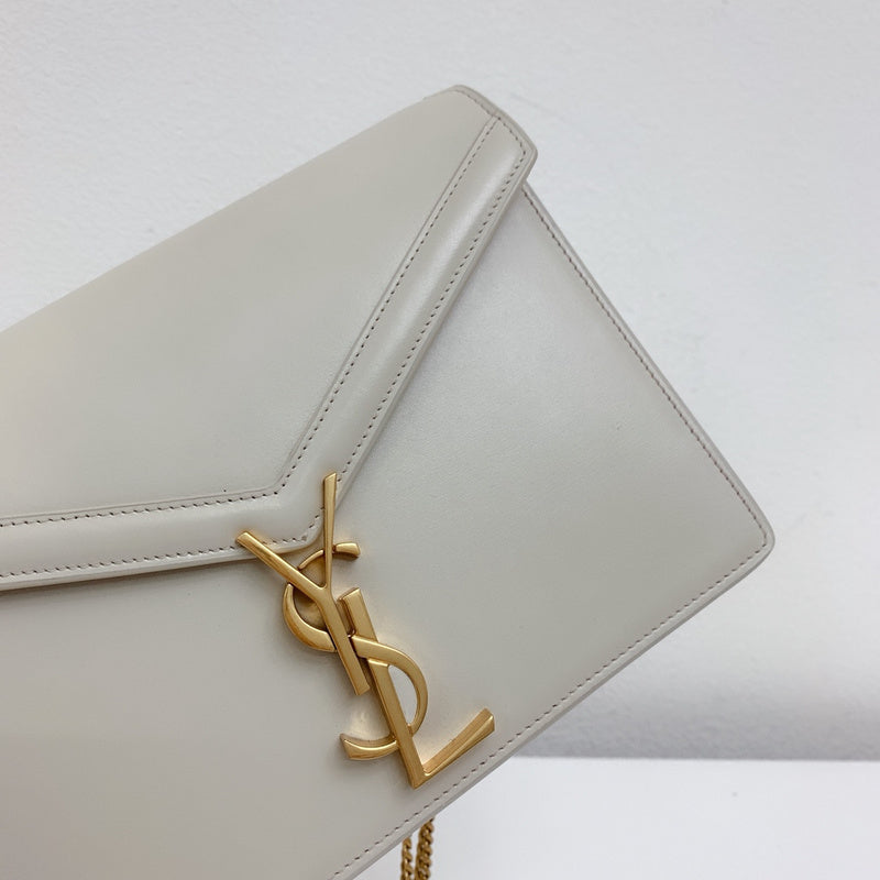 Amelia - YSL Bag - 3820