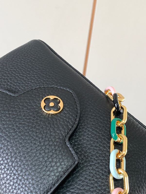 Amelia's Bag Gallery - LOV Bags - 787