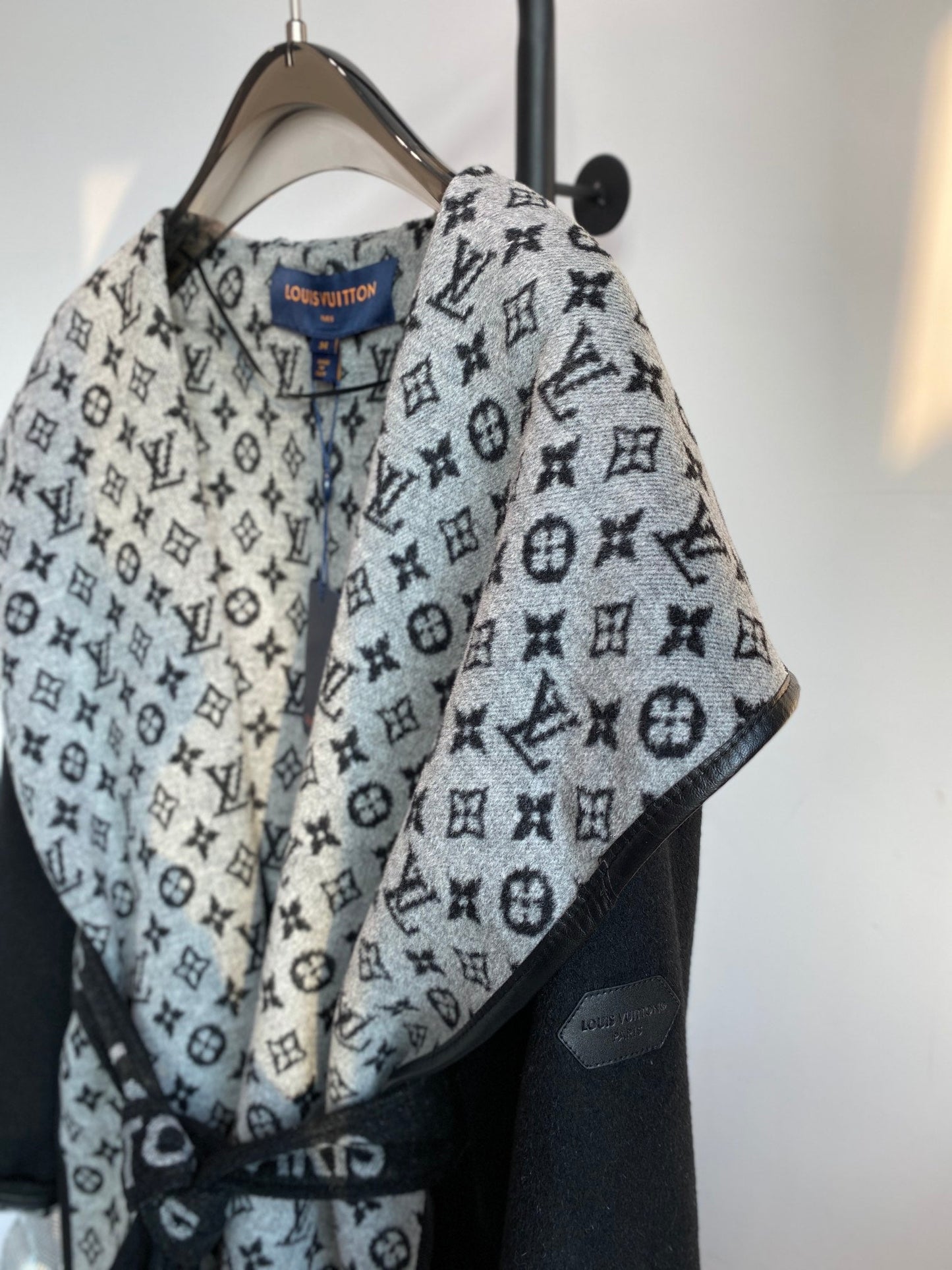 Luxury Louis Vuitton  Wrap Coat 043