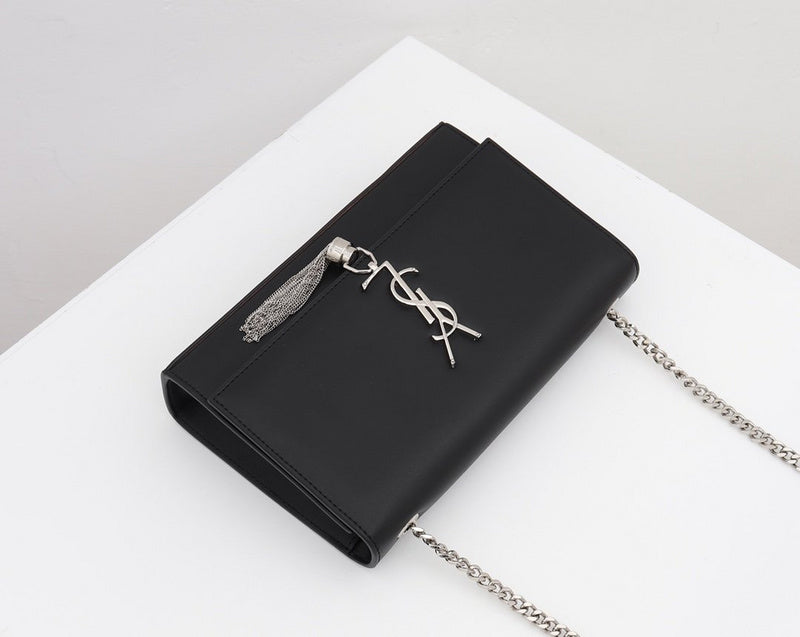 Amelia - YSL Bag - 3528