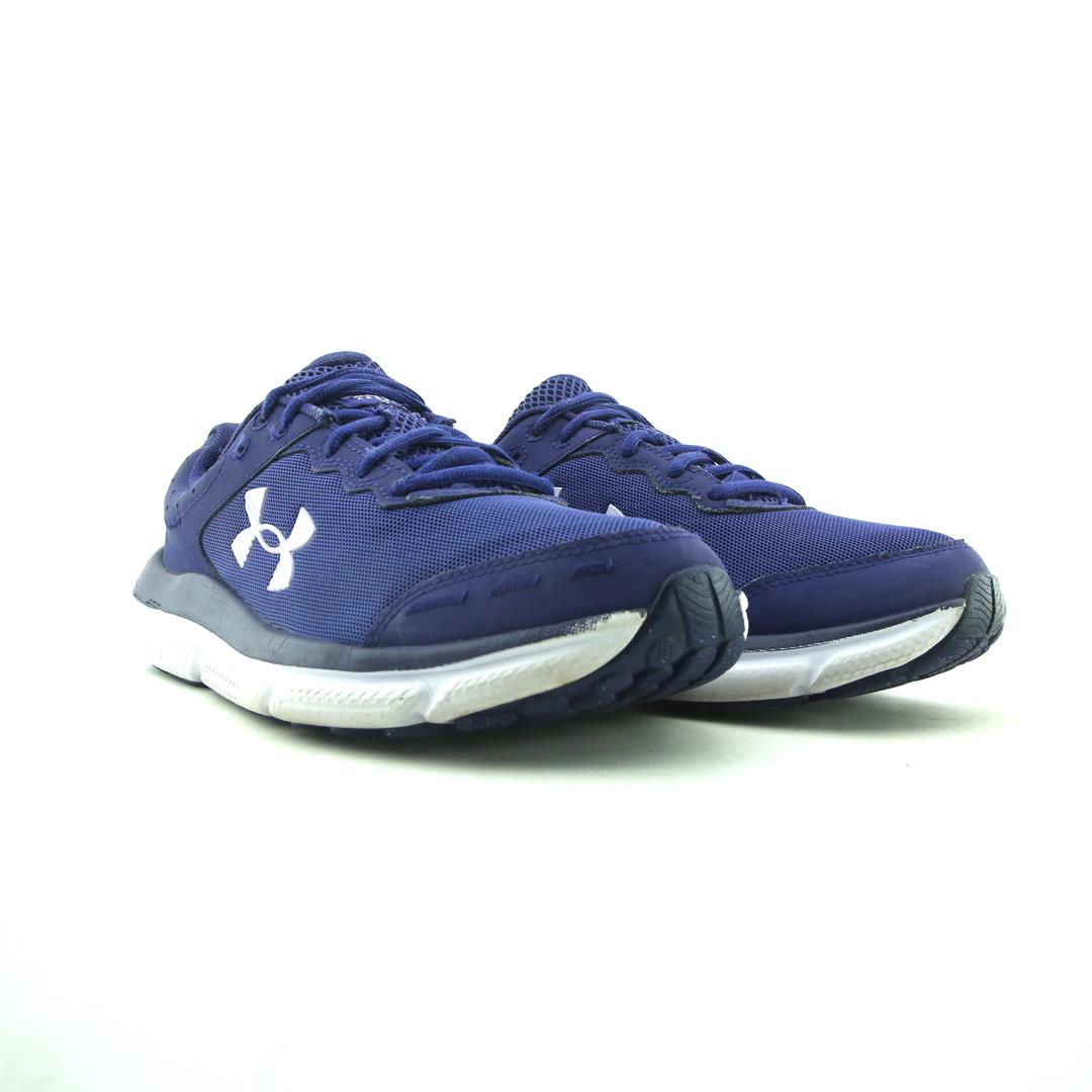 UNDER ARMOUR CHARGED ASSERT 10