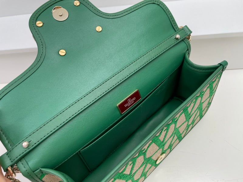 Amelia's Bag Gallery - VEL Bags - 159