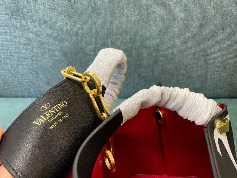 VAL LUXURY BAGS - FOR FASHION LOVERS  AFFORDABLE LUXURY BAGS- 1370