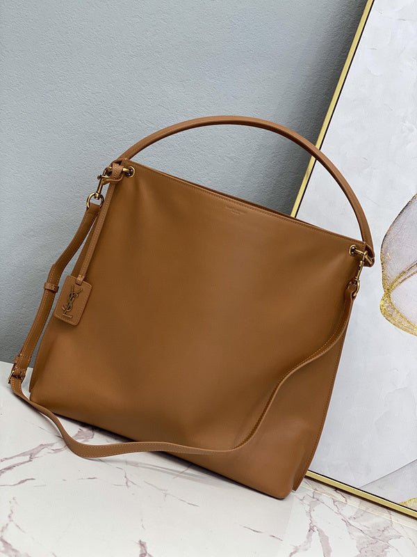 Amelia - YSL Bag - 2150