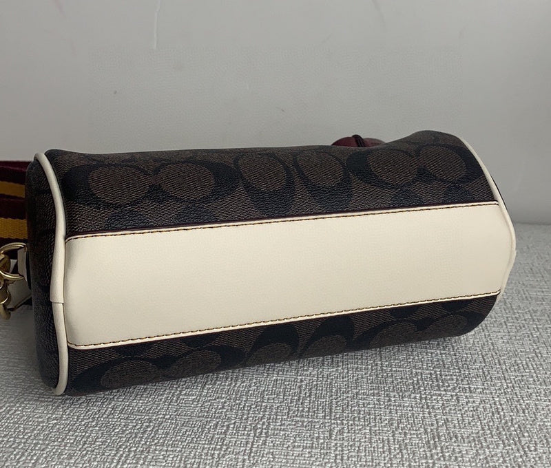 Amelia-i CAH Bags - 204