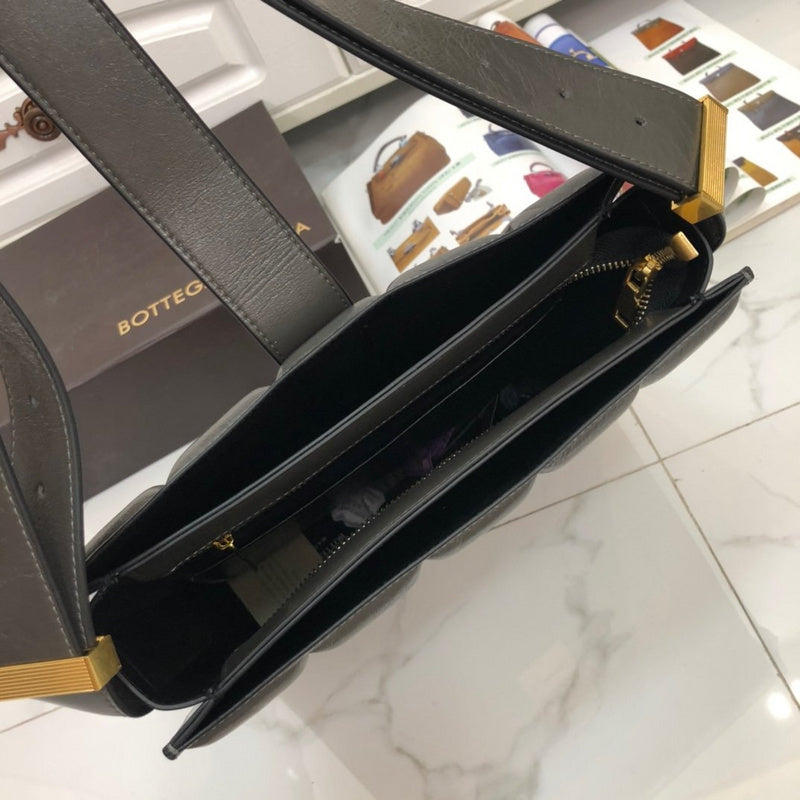 B-VENETA STYLISH HANBAGS FOR WOMEN - 369