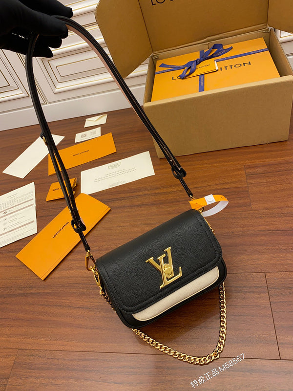 Fan Fashion Lu-Vi bags - 17234