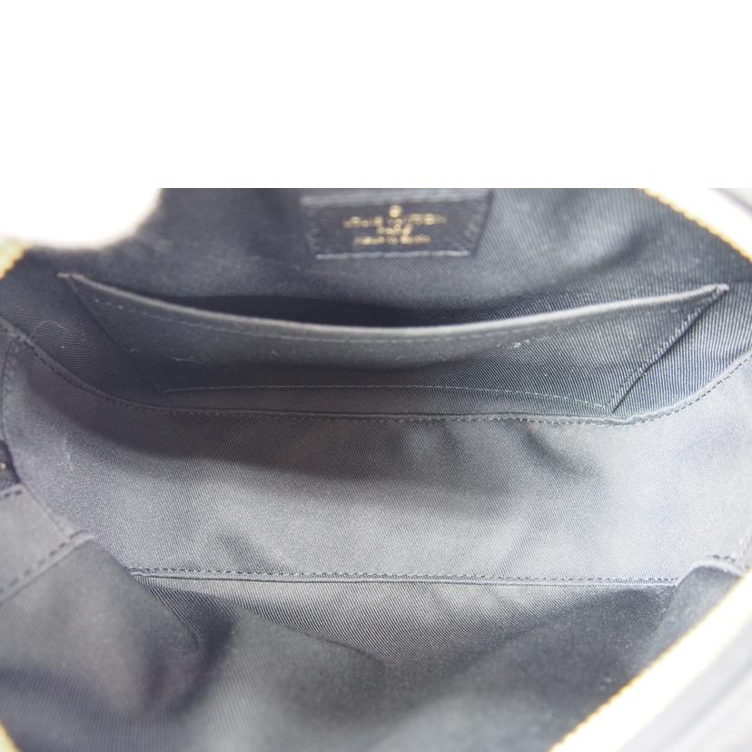 Louis Vuitton Santonge Monogram Noir Shoulder Bag