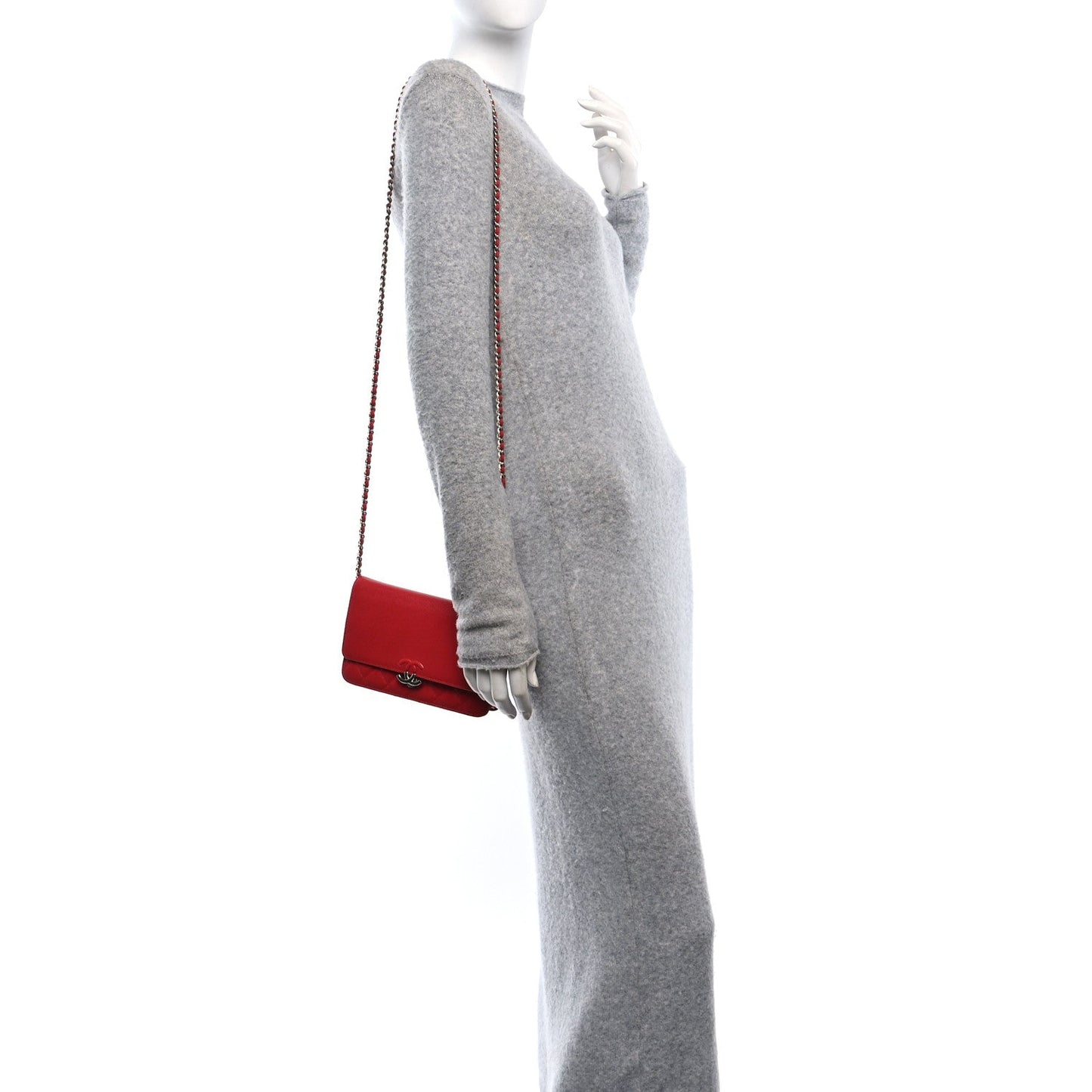 Amelia Grained Calfskin Quilted CC Box Wallet On Chain WOC Red