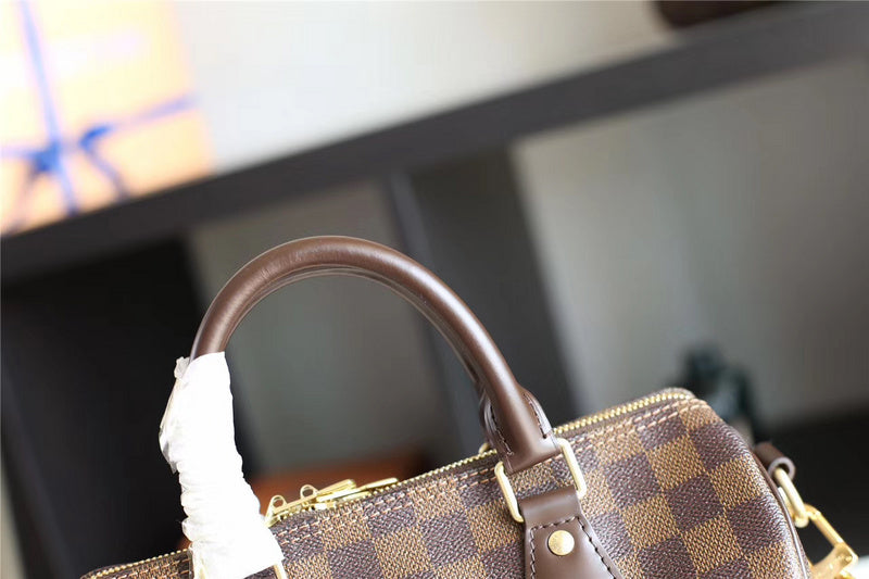 Fan Fashion Lu-Vi bags - 8149