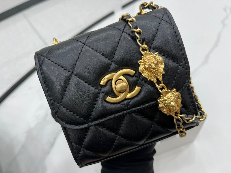 Wellow Bags - Chanel - Bags  - 235