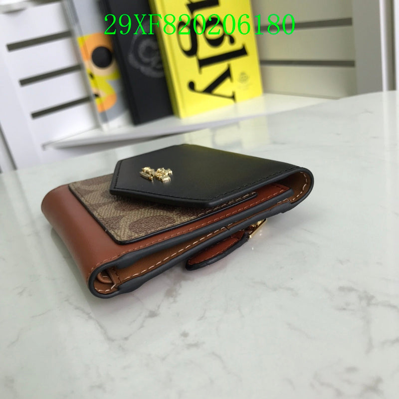 Amelia - CAH Wallet - 025