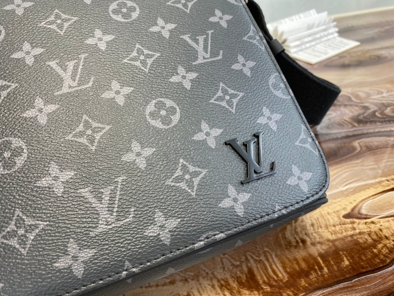 Fan Fashion Lu-Vi bags - 17440