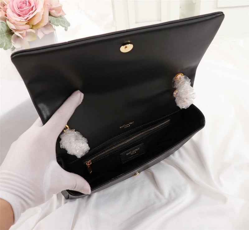 Amelia - YSL Bag - 2518
