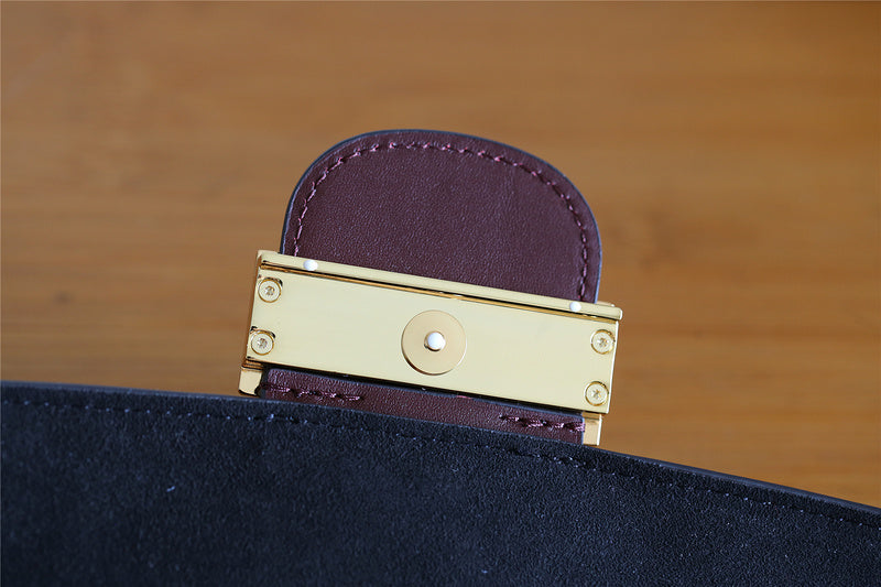 Fan Fashion Lu-Vi bags - 8130