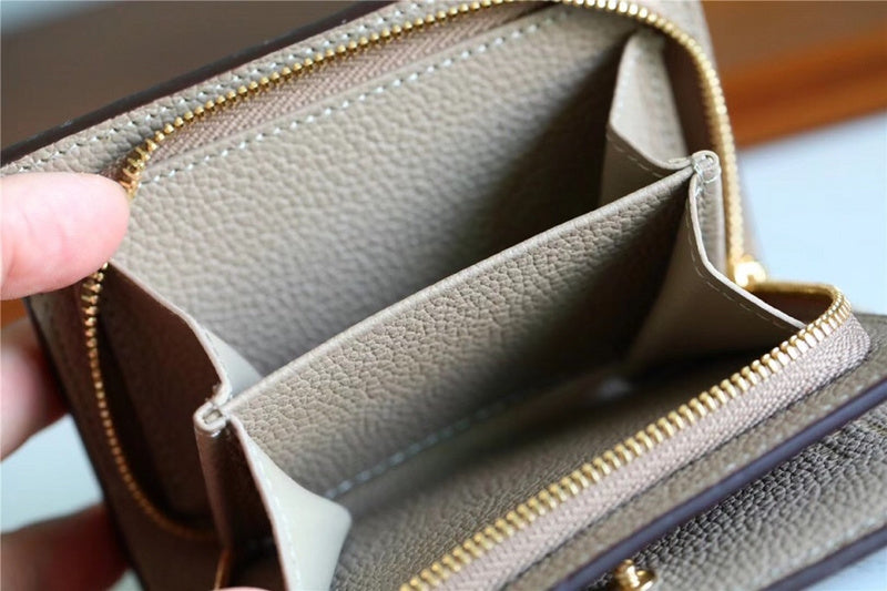 Fan Fashion Lu-Vi bags - 8950