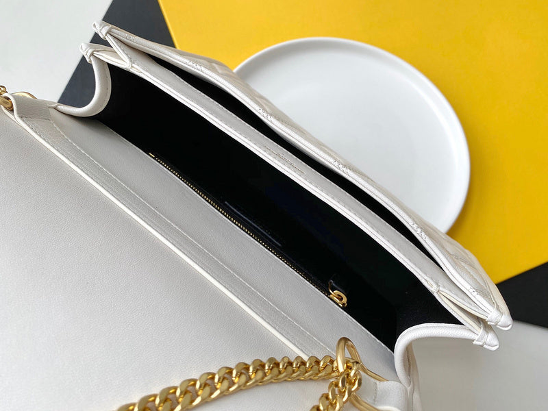 Amelia - YSL Bag - 3681