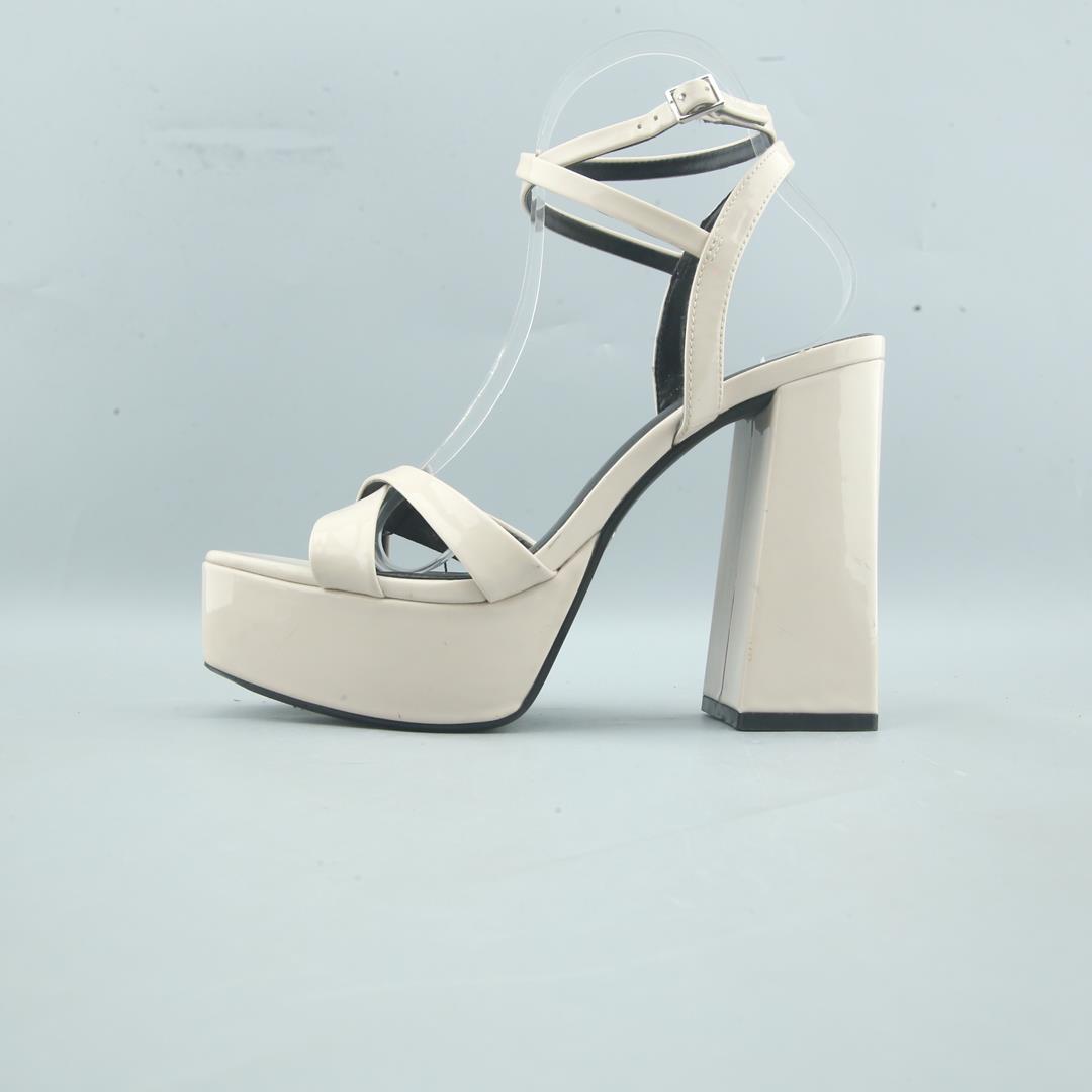 ZARA. .