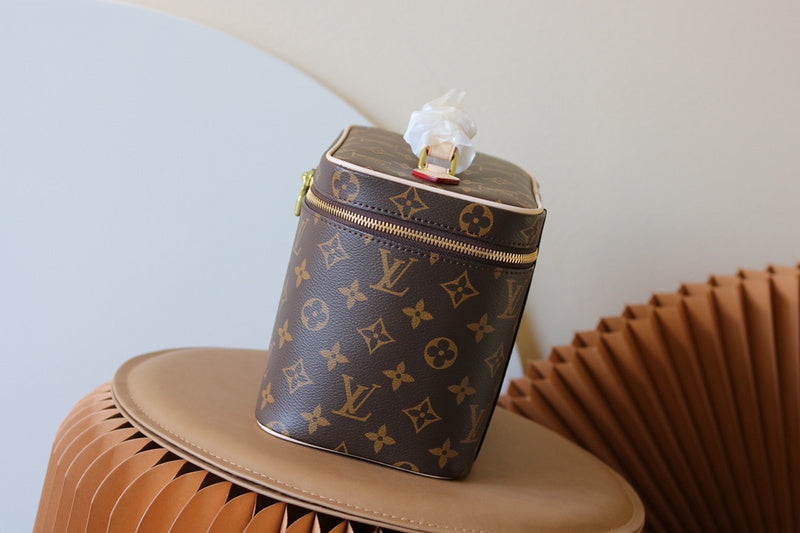 Fan Fashion Lu-Vi Bags - 16980