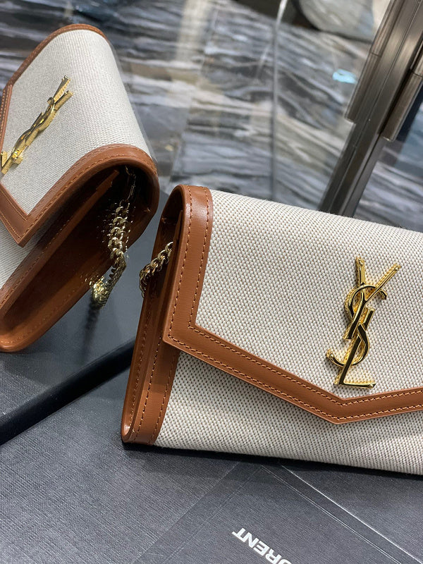 Amelia - YSL Bag - 1795