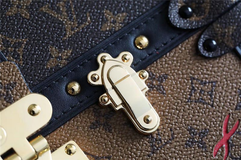 Fan Fashion Lu-Vi bags - 8200
