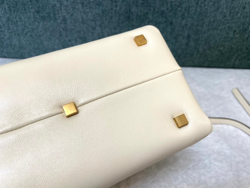 Amelia's Bag Gallery - VEL Bags - 662