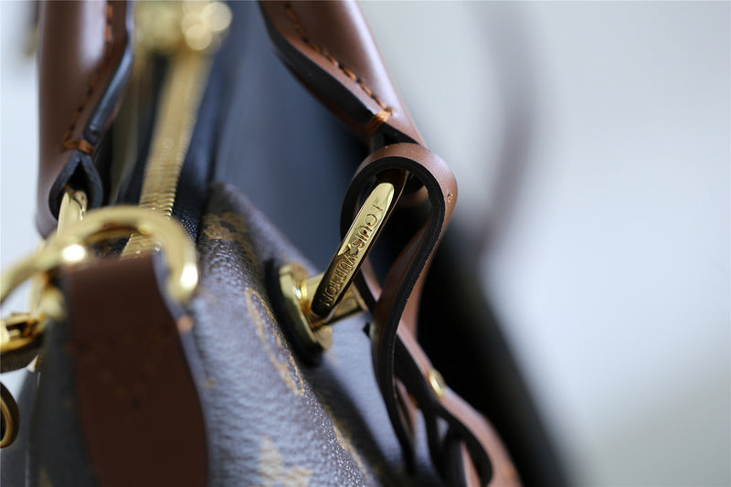 Fan Fashion Lu-Vi bags - 8008