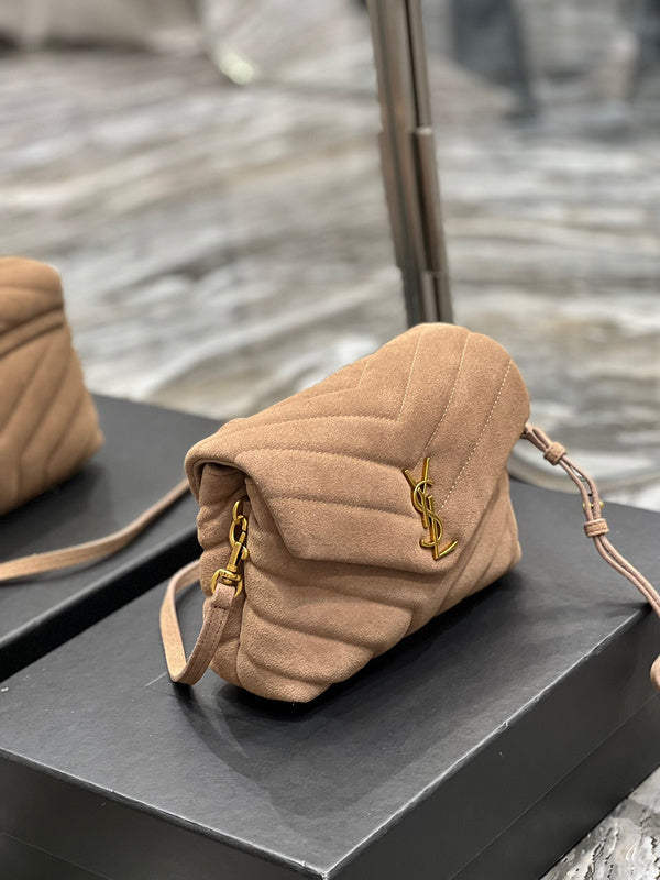 Amelia - YSL Bag - 3605