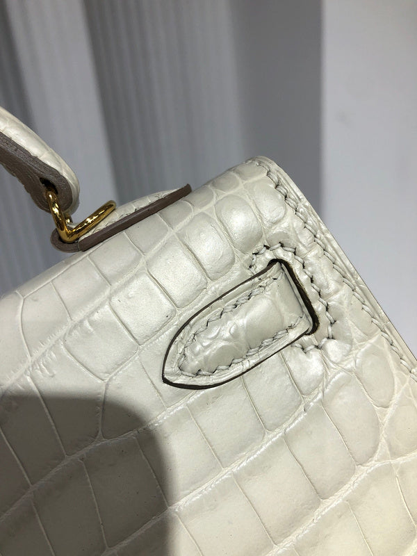 Amelia - HMS Bags - 1528