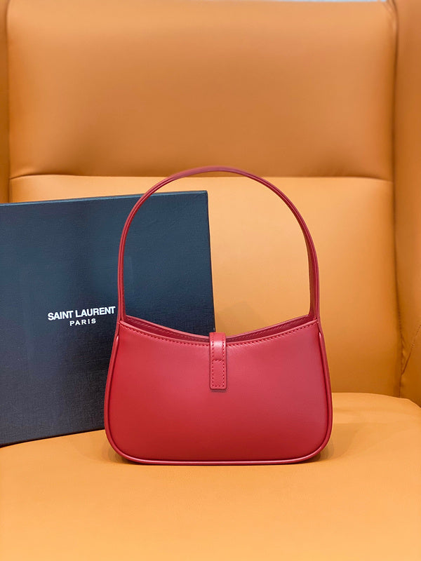 Amelia - YSL Bag - 1983