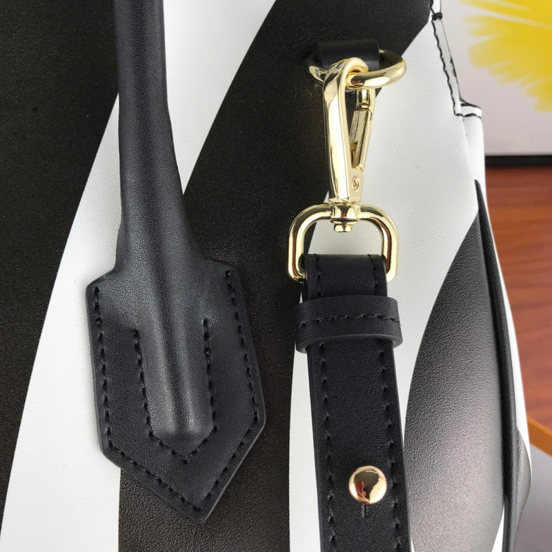 Amelia's Bag Gallery - VAR Bags - 293