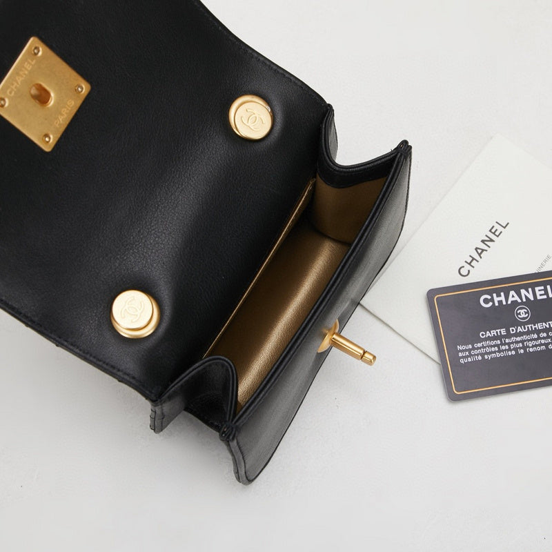 Wellow Bags - Chanel - Bags  - 544