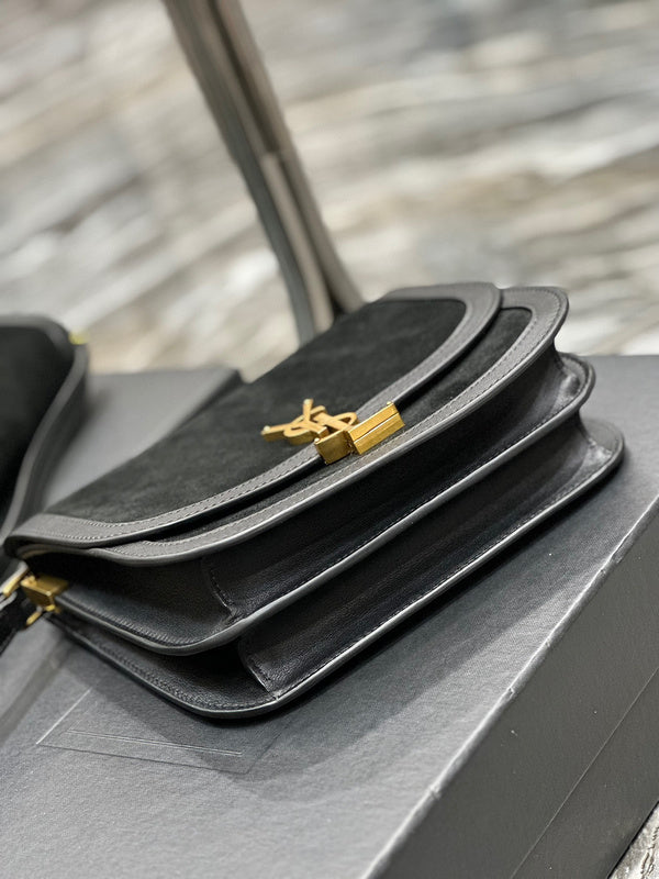 Amelia - YSL Bag - 1837