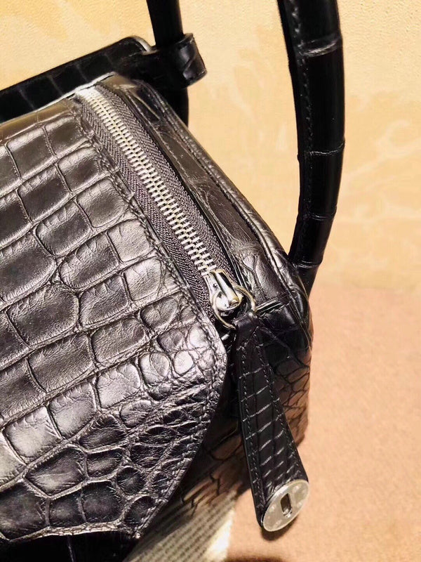 Amelia - HMS Bags - 1607