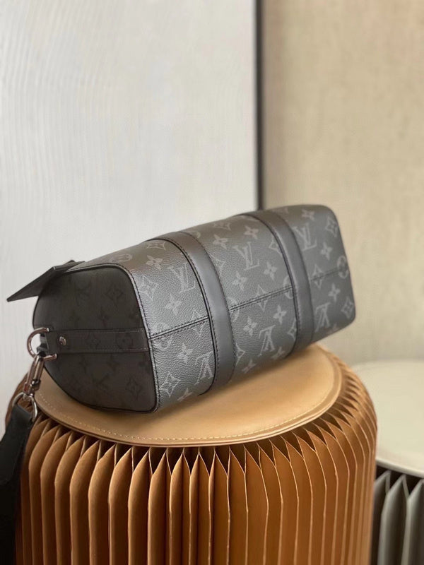 Fan Fashion Lu-Vi bags - 17066