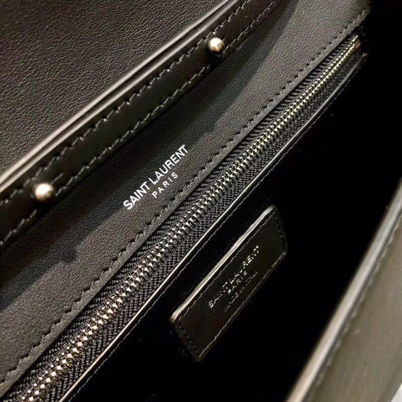 Amelia - YSL Bag - 2553