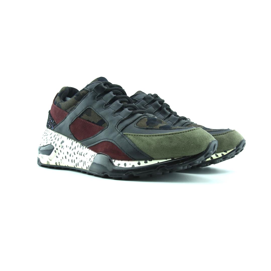 STEVE MADDEN BARRA PANELLED TRAINER