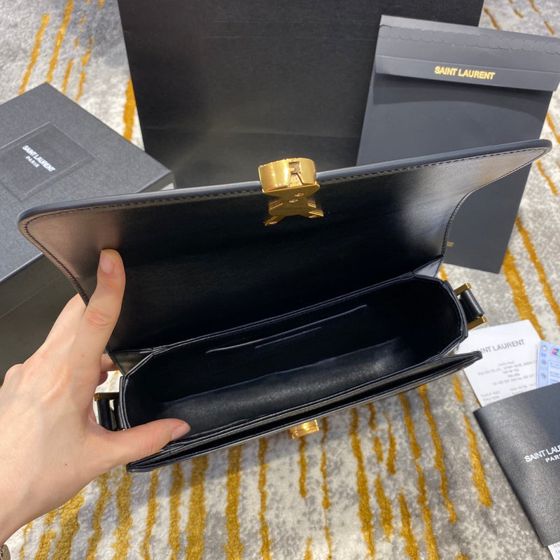 Amelia - YSL Bag - 3829