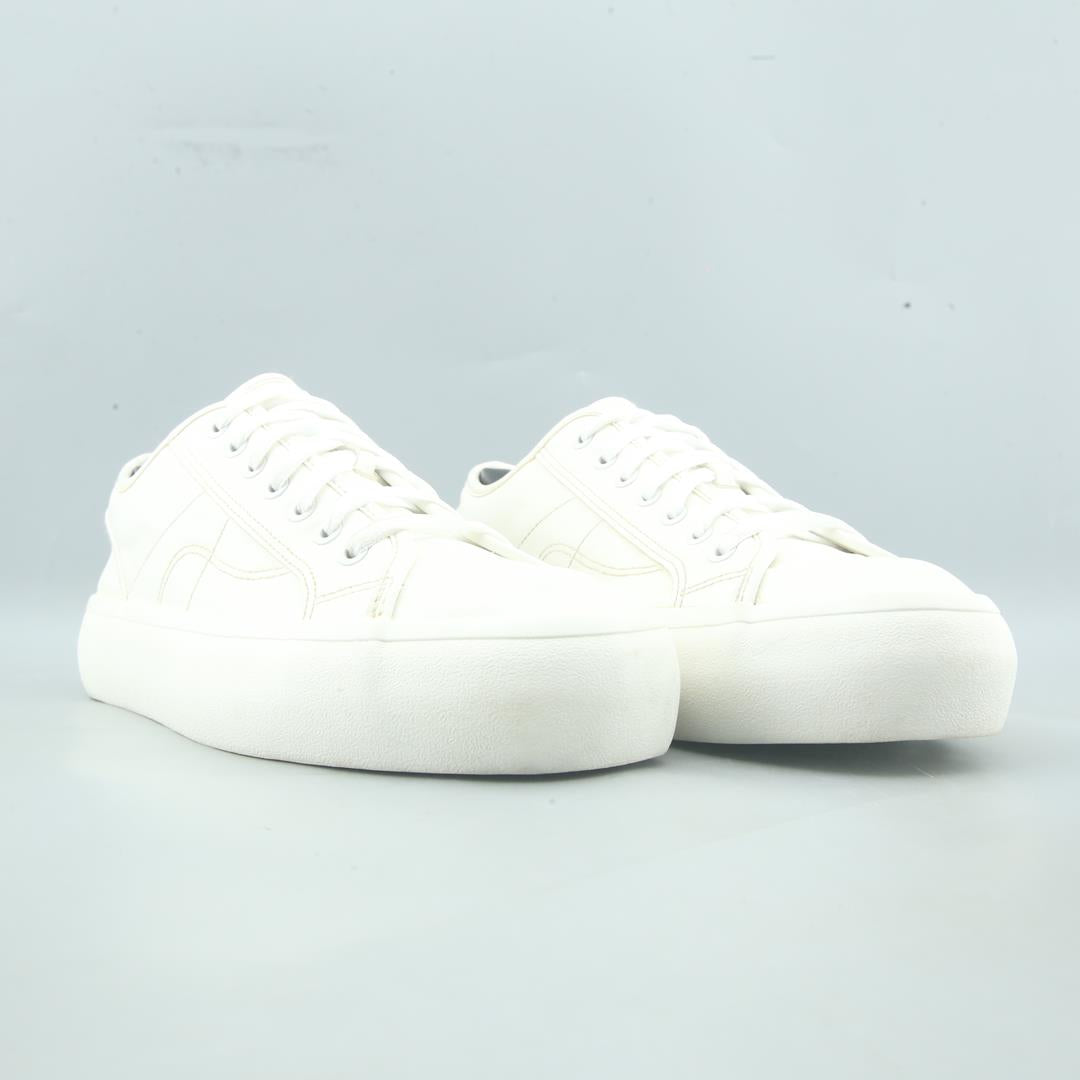 ZARA. .
