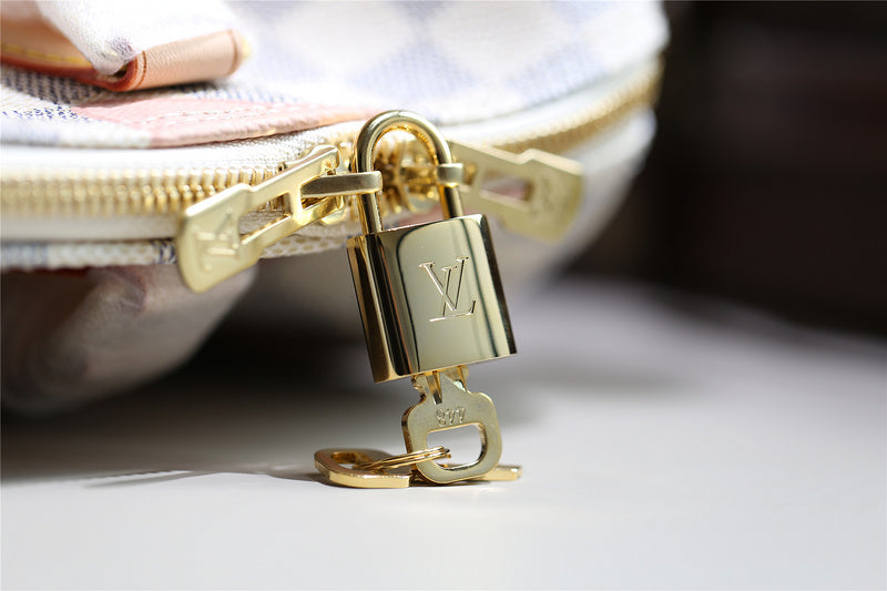 Fan Fashion Lu-Vi bags - 8167