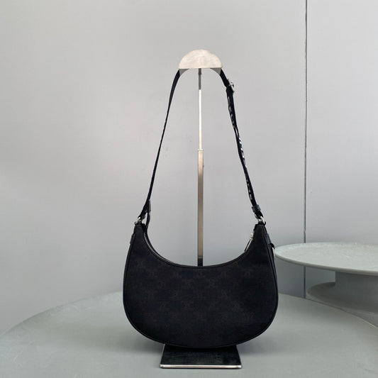 CE Medium Ava Bag With CE Strap Black For Women 9in/23Amelia196962DLM.38SI