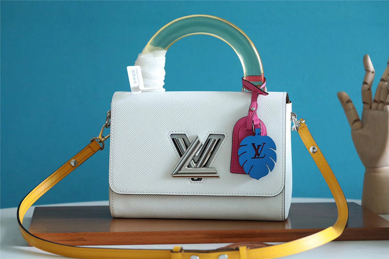 Fan Fashion Lu-Vi bags - 8459
