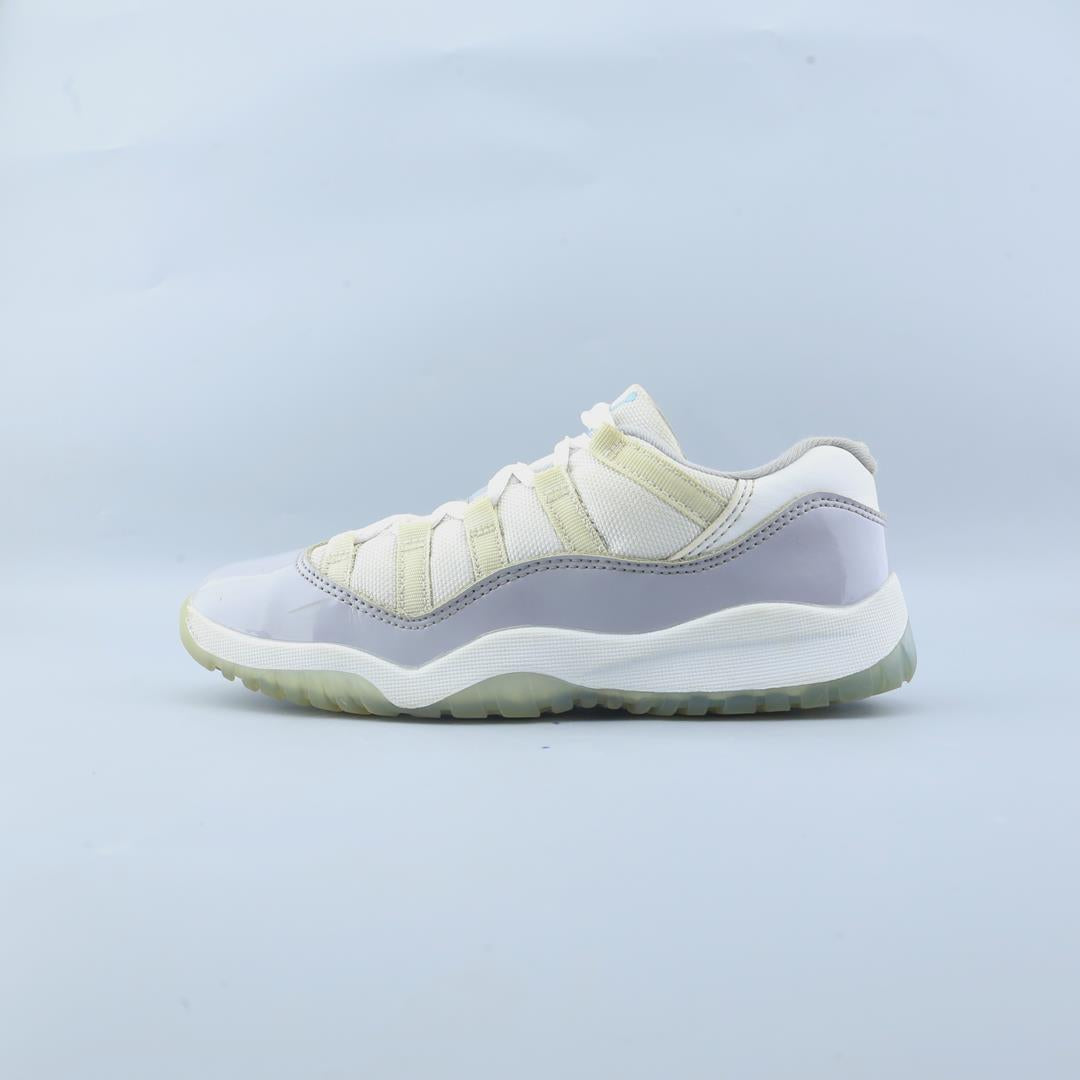 JORDAN 11 LOW