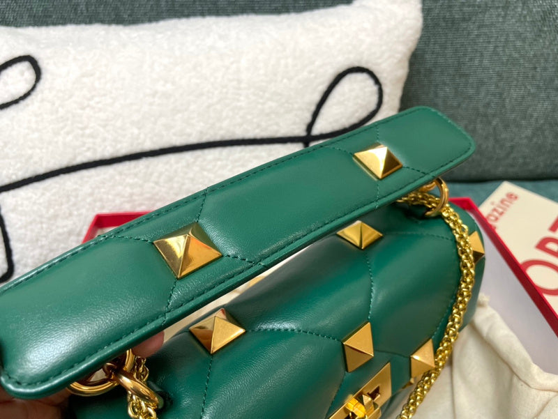 Amelia's Bag Gallery - VEL Bags - 370