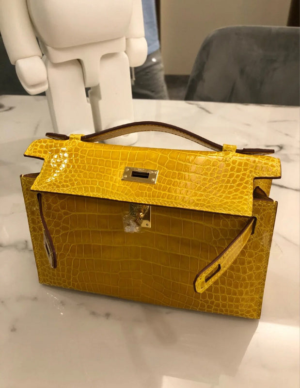 Amelia - HMS Bags - 1637